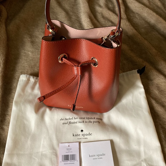 kate spade Handbags - Kate Spade Eva Small Bucket bag